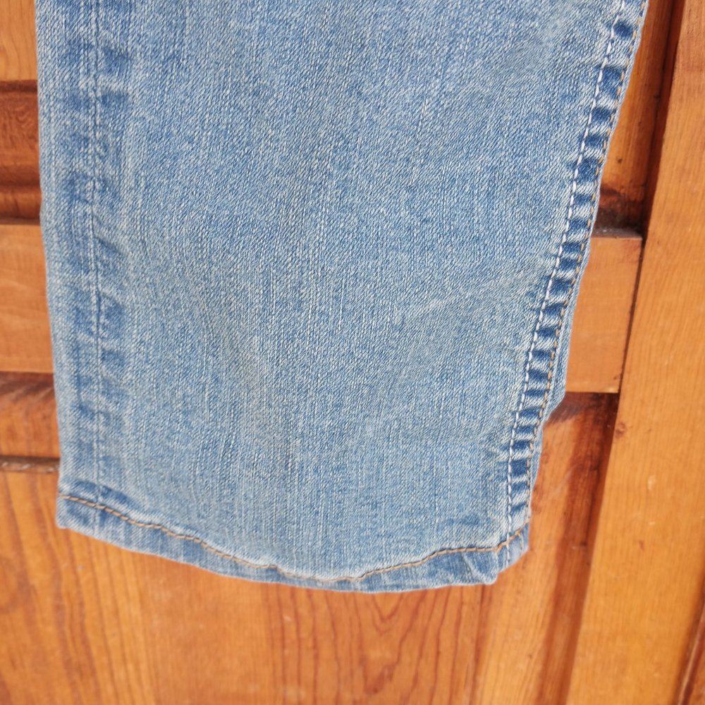 Dollhouse light wash jeans - Picture 8 of 12
